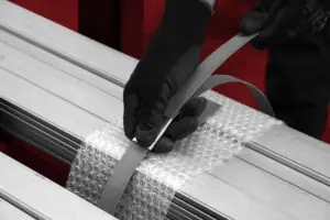 Piatti cesoiati profilati